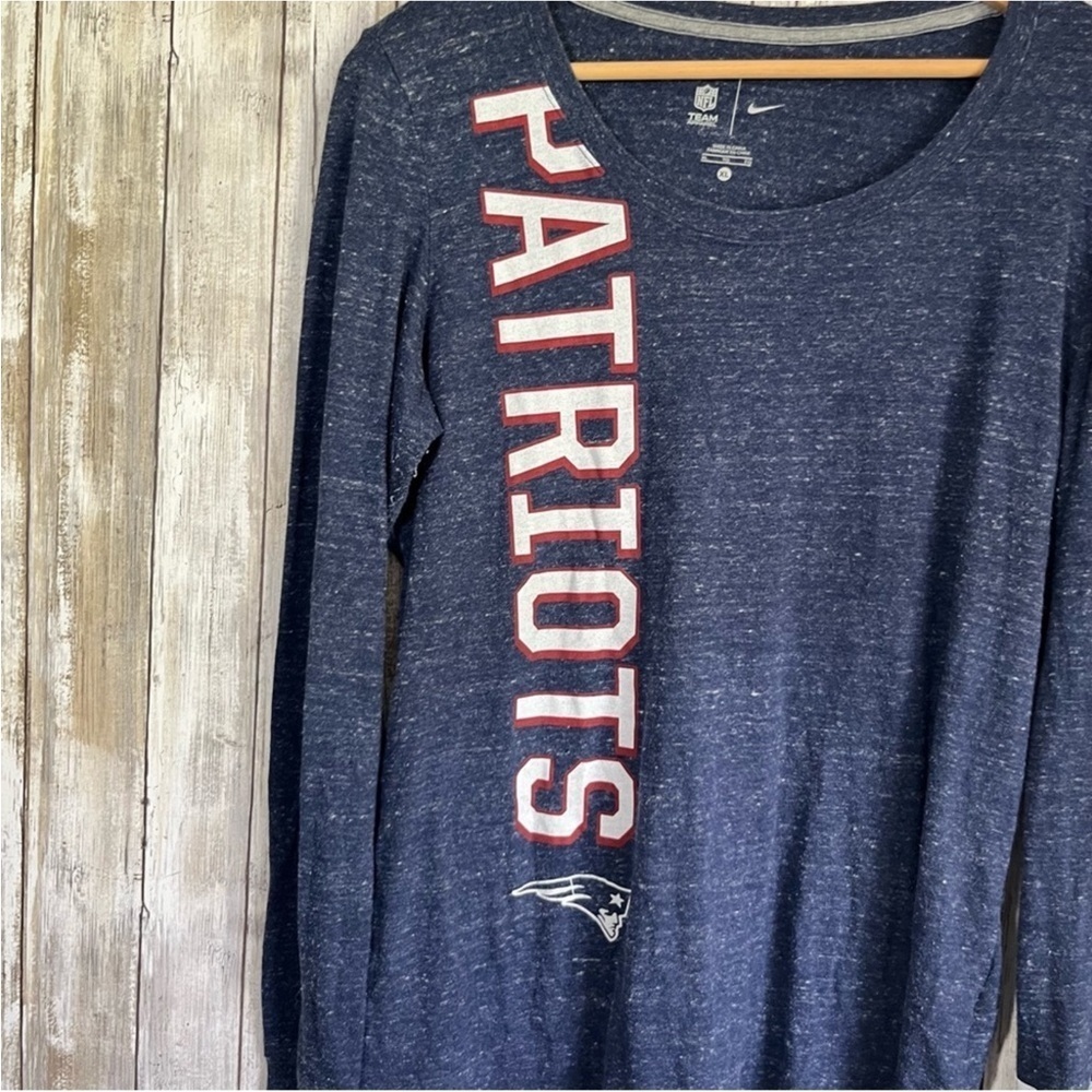 Nike Patriots Long Sleeve V Neck Tee - Picture 4 of 8
